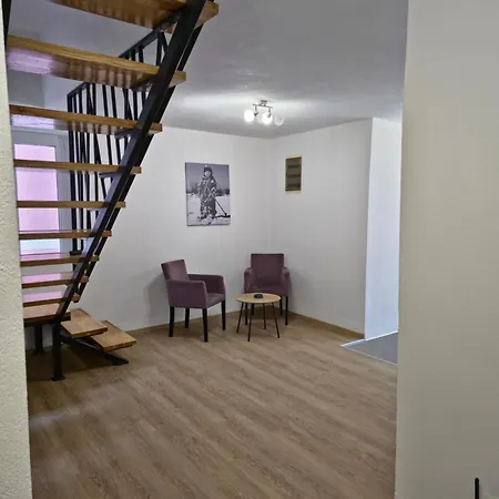 Tatic ゲストハウス 3*